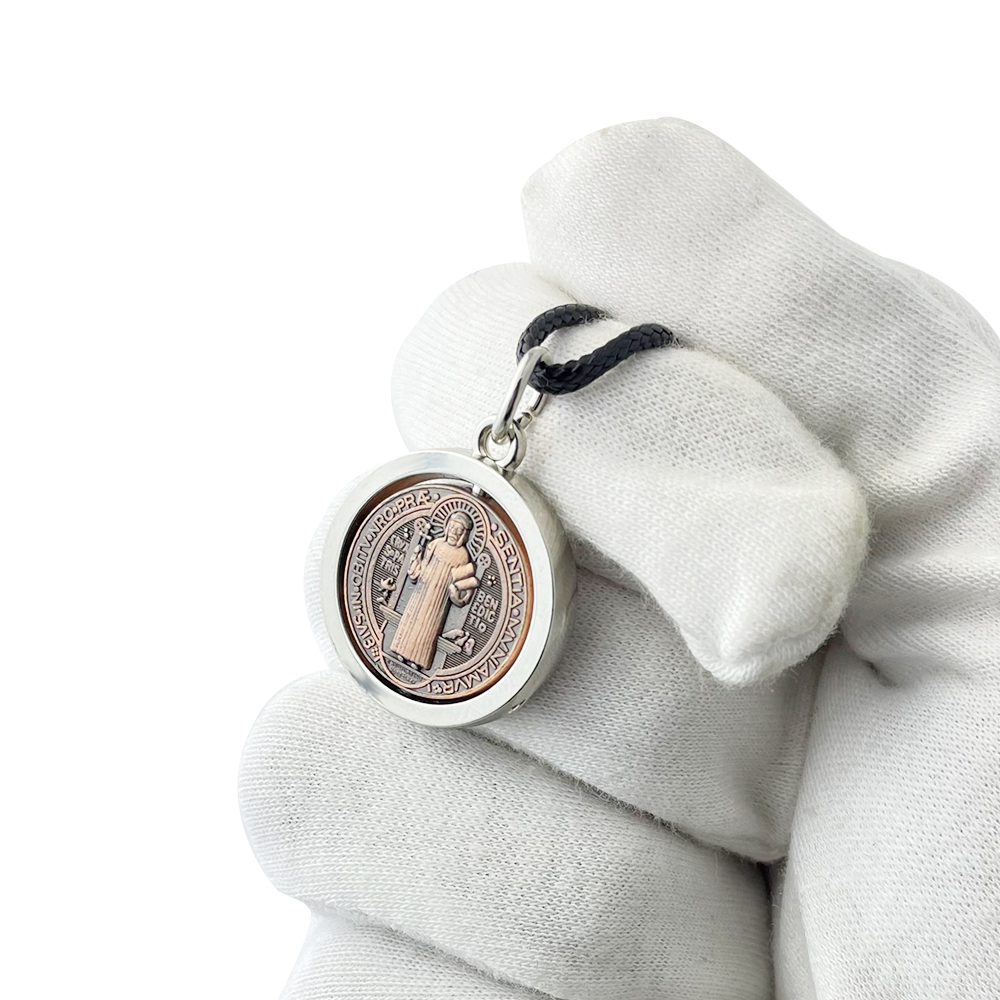Jewelry & Watches Bench - Neue St. Benedikt Medaillen-Halskette Katholisches Schutzkreuz-Anhänger