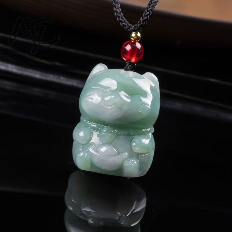 Natürlicher Smaragd-Jade Glück – Necklace Pendant Bewertung und Preis