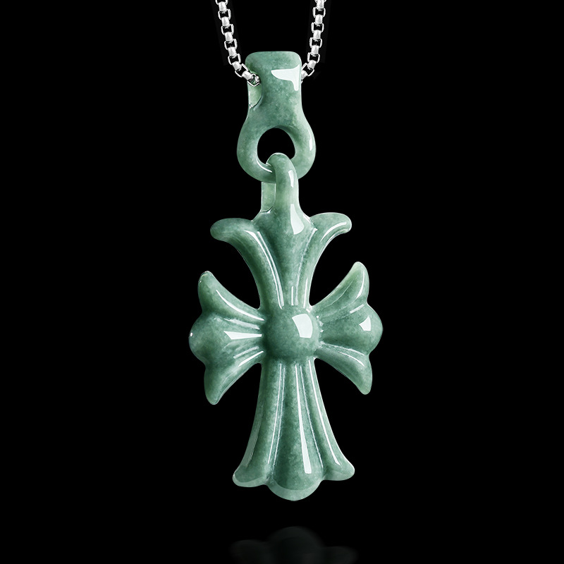 Natürliche burmesische Jadeit- – Necklace Pendant Bewertung und Preis