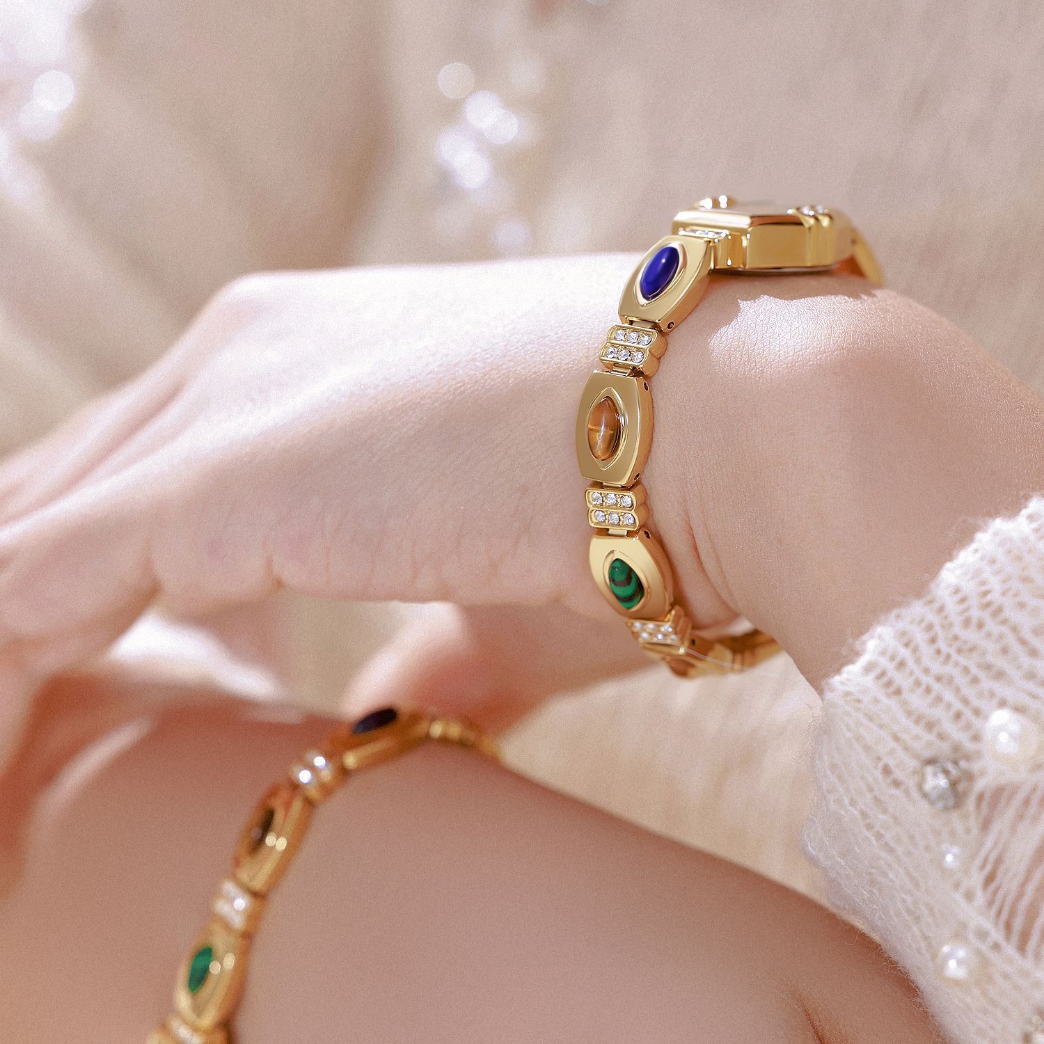 Natürliche farbige Pfauenstein – Vintage Jewelry Watches Women Bewertung und Preis